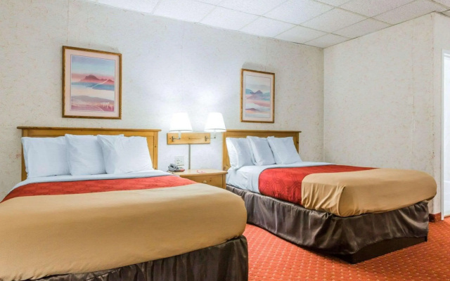 Econo Lodge Near Stewart International Airport