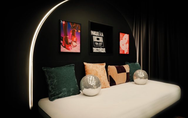 Supper boutique suites