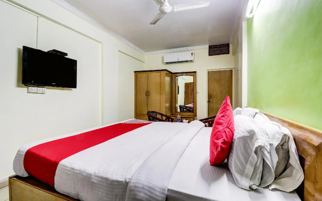 OYO 39911 Hotel Mangalam
