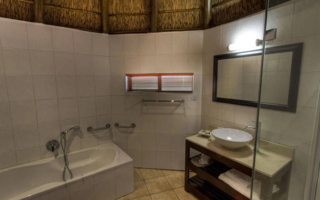 Tladi Lodge