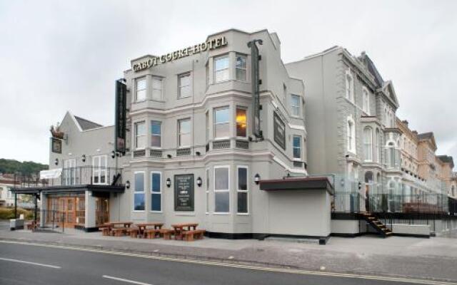 Cabot Court Hotel вид на фасад