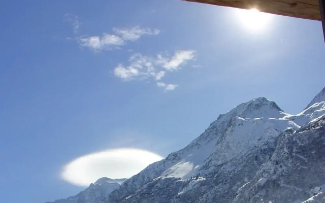 Cosy Chalet in Champagny-en-vanoise Near Ski Area