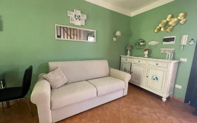 Sardinia Hillside Retreat - Apt 14 - 2BR, quiet area, parking