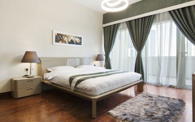 Отель Bespoke Residences - Bay Square комната для гостей