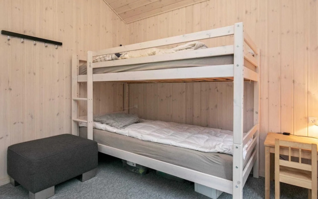 6 Person Holiday Home in Hals