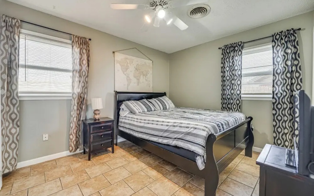 Lubbock Home: 3 Mi to Texas Tech!