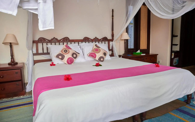 Jacaranda Indian Ocean Beach Resort