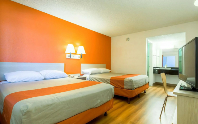 Motel 6 Rancho Mirage, CA - Palm Springs