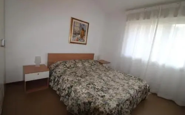 Villa CONTINENTI