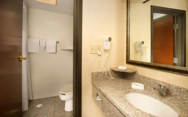 Drury Inn & Suites Columbus Dublin