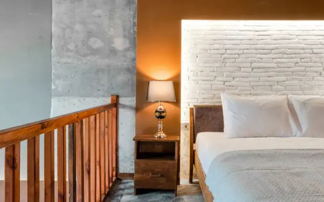 Marjoram Otel