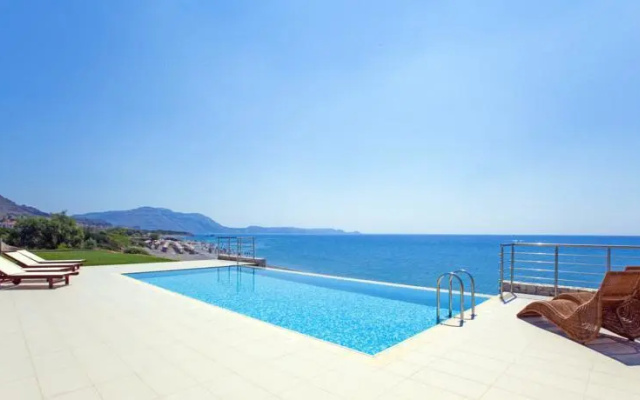 Kiotari Beach Villas