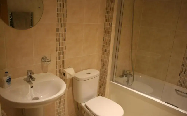 Highlands Apartment 5