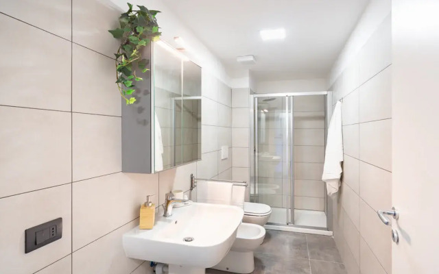 KHL apartments