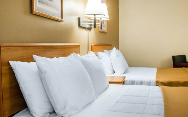 Econo Lodge Elkhart North