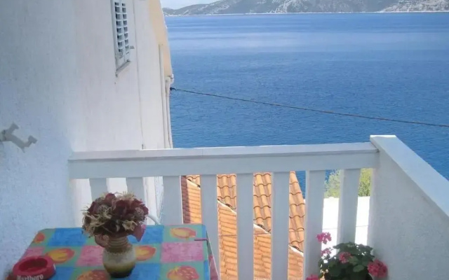 Ivo - 20m From the sea - A2