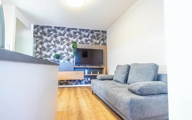 Comfy 1BR 1LR Apt Donaustadt Zones
