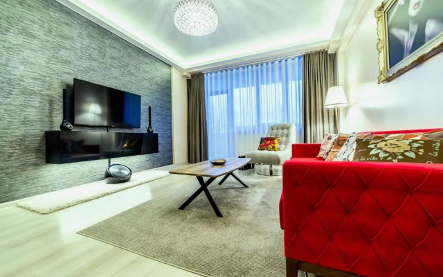 Apartment Chic by Landev