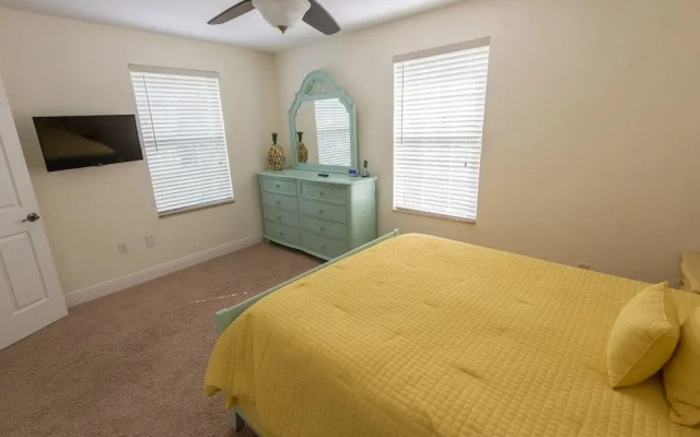 AM I Dreamin Apartment 3