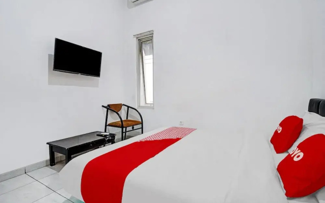 Srimahi Residence by OYO Rooms