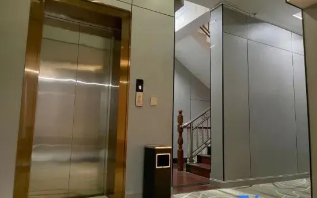 Shuijing Business Hotel