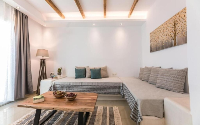 Naxos Grand Hotel