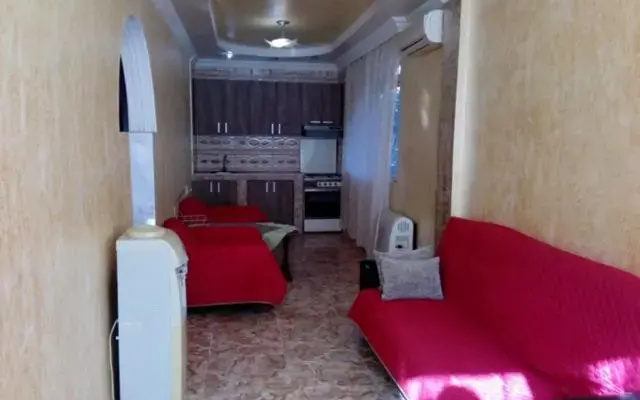 Mzeos House