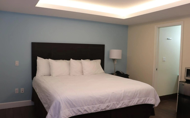 Curtis Inn & Suites