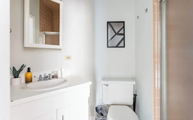 1BR Apt in Lincoln Park - Lincoln 3E