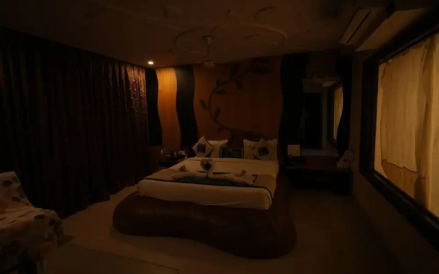 Hotel City Symphony