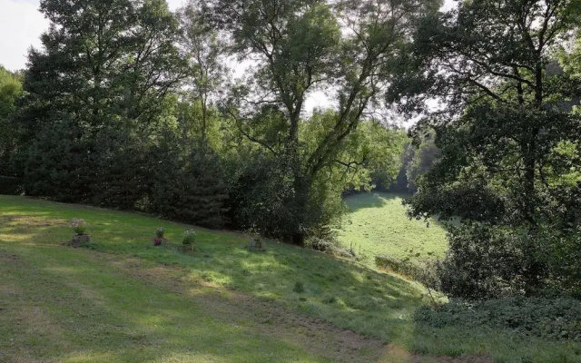 Woodland Estate, Sosoye