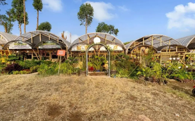OYO Homes 91156 Eco Tourism Big Farmer Desa Kertawangi Syariah