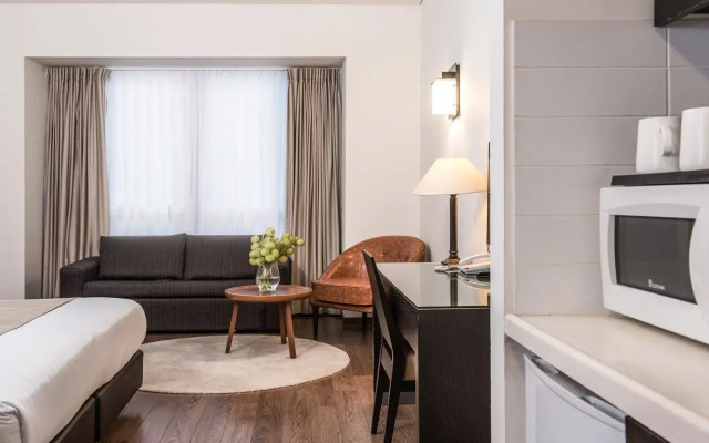 Vital Hotel - Urban Boutique Hotel with Shelter Access