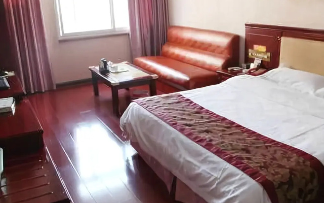 Jin Port Hotel