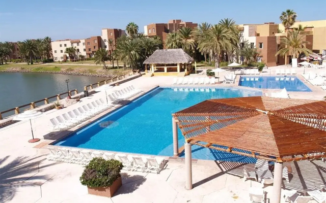 Paradiso Resort