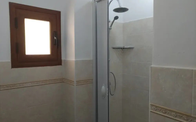 B&B Hycarus