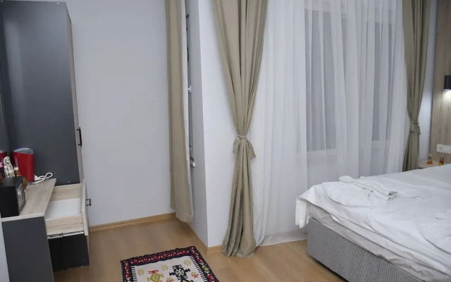 Hotel Arinna