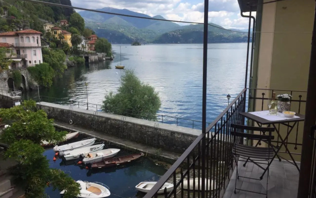 Al Vecchio Porto Casa a Cannero