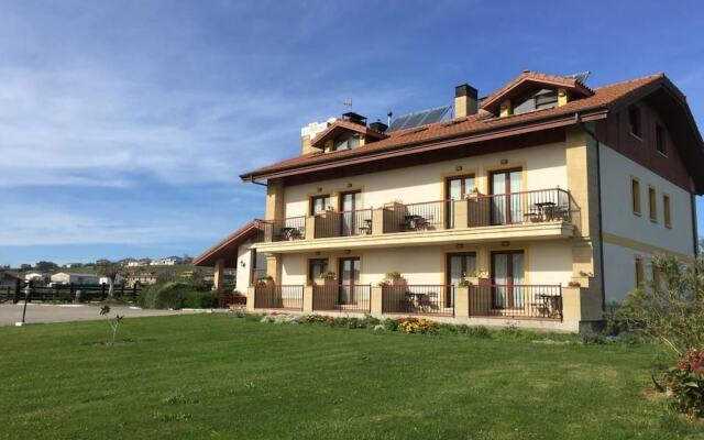 Отель Rancho Santa Gerónima Рибамонтан-аль-Мар вид на фасад
