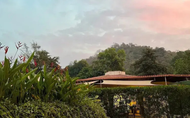 Avhyay Resort