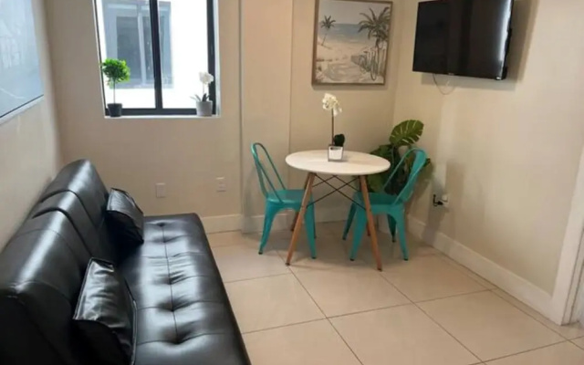 Miami Suite 201