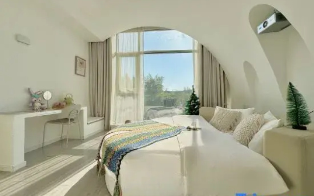 Shanghai Hudiegu Homestay (Shanghai International Tourism Resort)