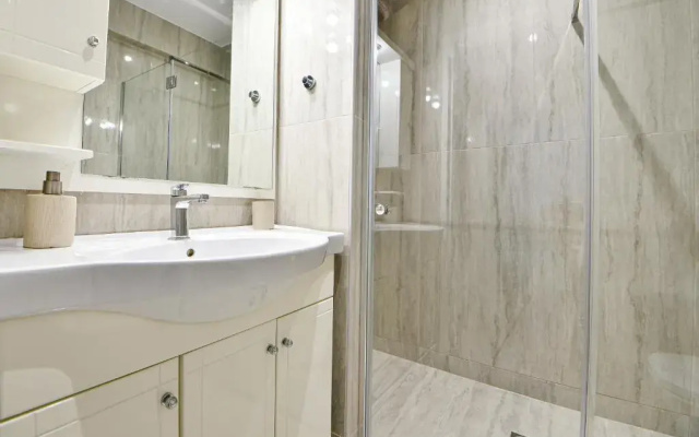 Fully-Renovated Apartment in Palaio Faliro