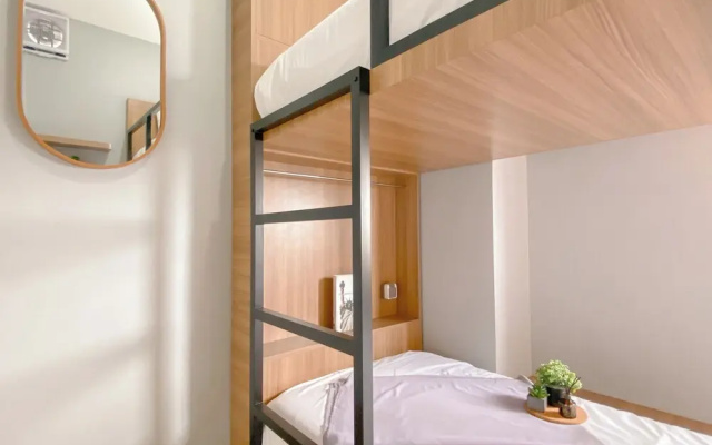 Trendy 2Br At Apartment Green Pramuka City