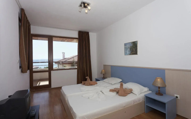 Hotel Vemara Club
