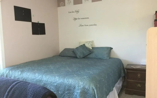 Serenity lodge bed and breakfast