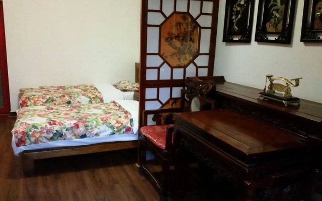 Tiananmen Best Year Courtyard Hotel