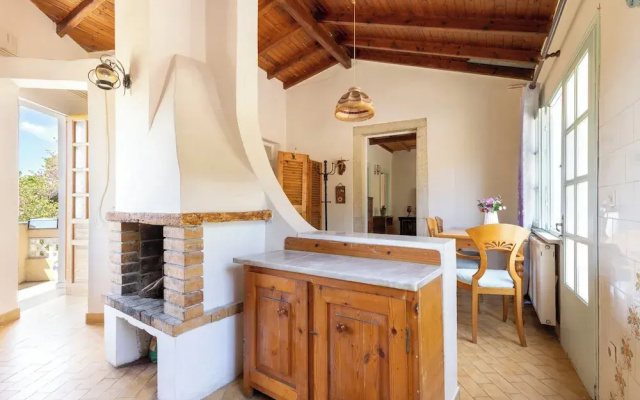 Katerina House,Ipsos
