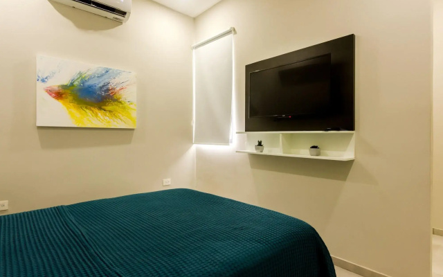Torre 42 Playa del Carmen by Lockey