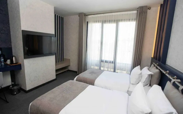 The Arena Hotel